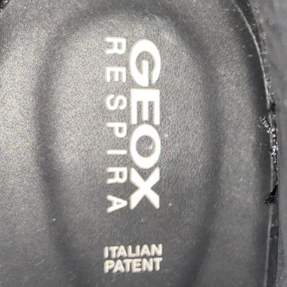 GEOX NWOB Comfy Black Leather Boots Grommets Trim Block Low Heel Zip EU41 US 9.5 - Picture 8 of 9